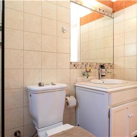 3 bedroom villa with heated pool in Kassiopi, Corfu, sleeps 6